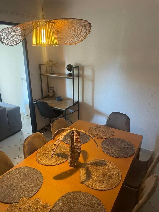 Appartement Proche Gare Tgv Nimes Exterior photo